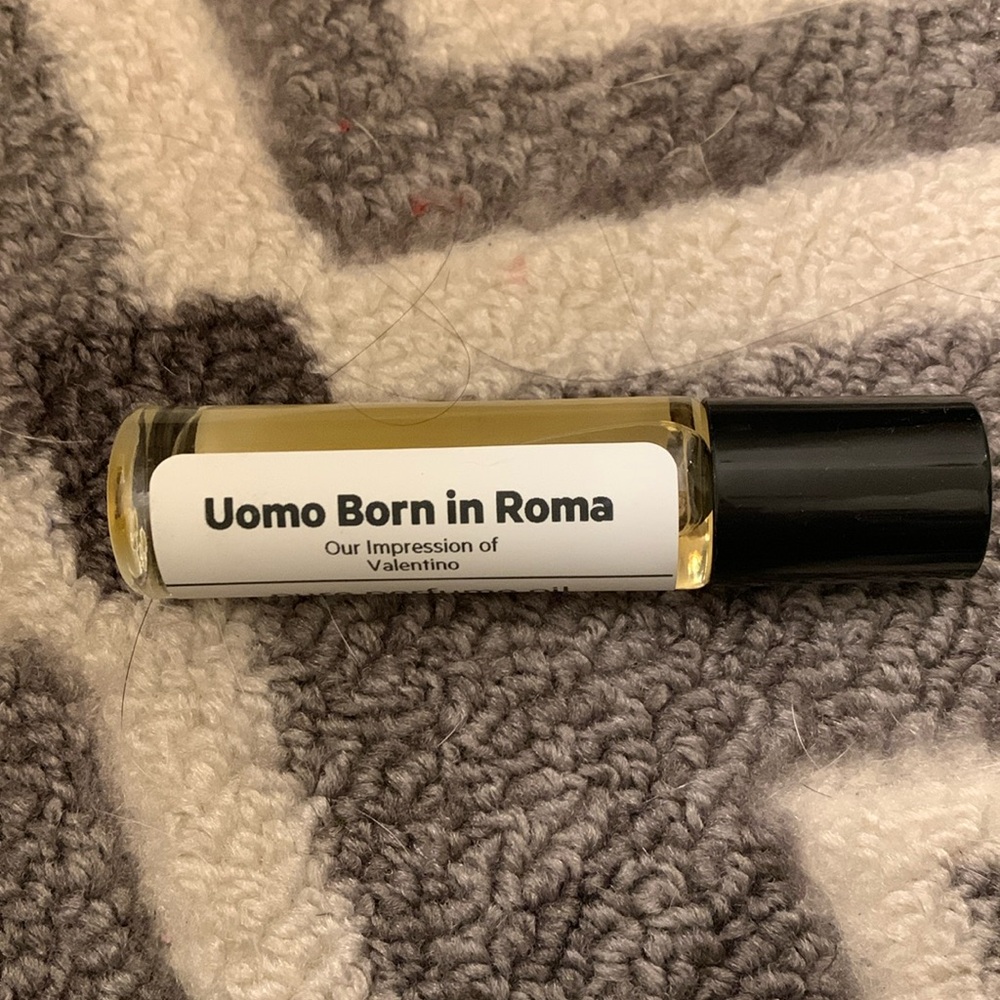 Oil perfumery uomo born in Roma